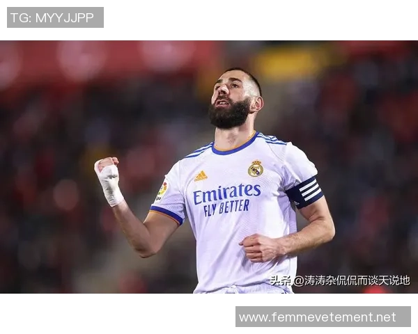 泰国足球明星的崛起与成就探索，谁是最闪耀的球场之星